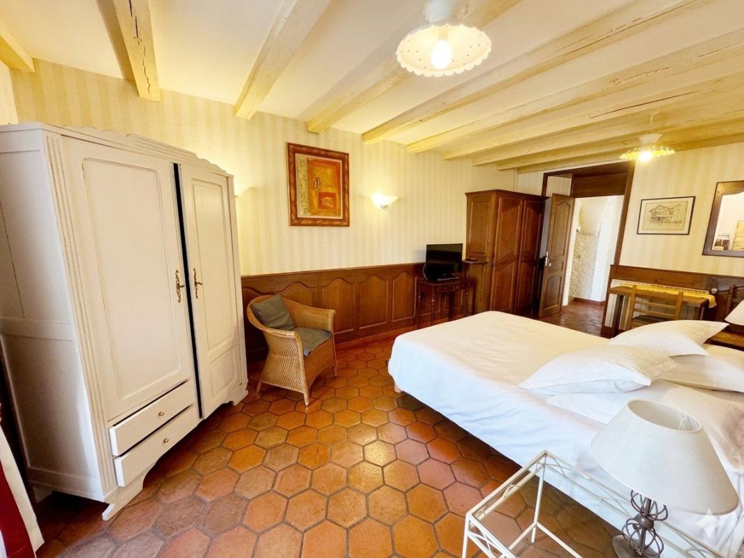 7 bedroom propriete in Vitrac, Cantal, France