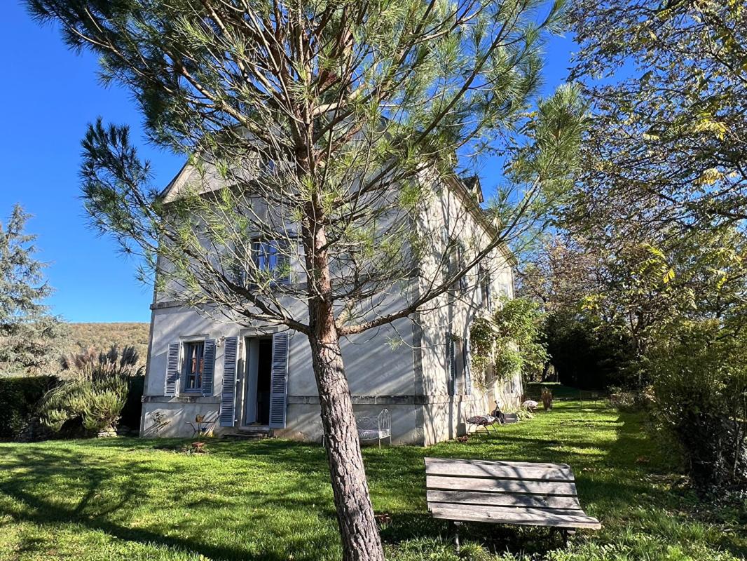 8 bedroom corps de ferme in Figeac, Lot, France