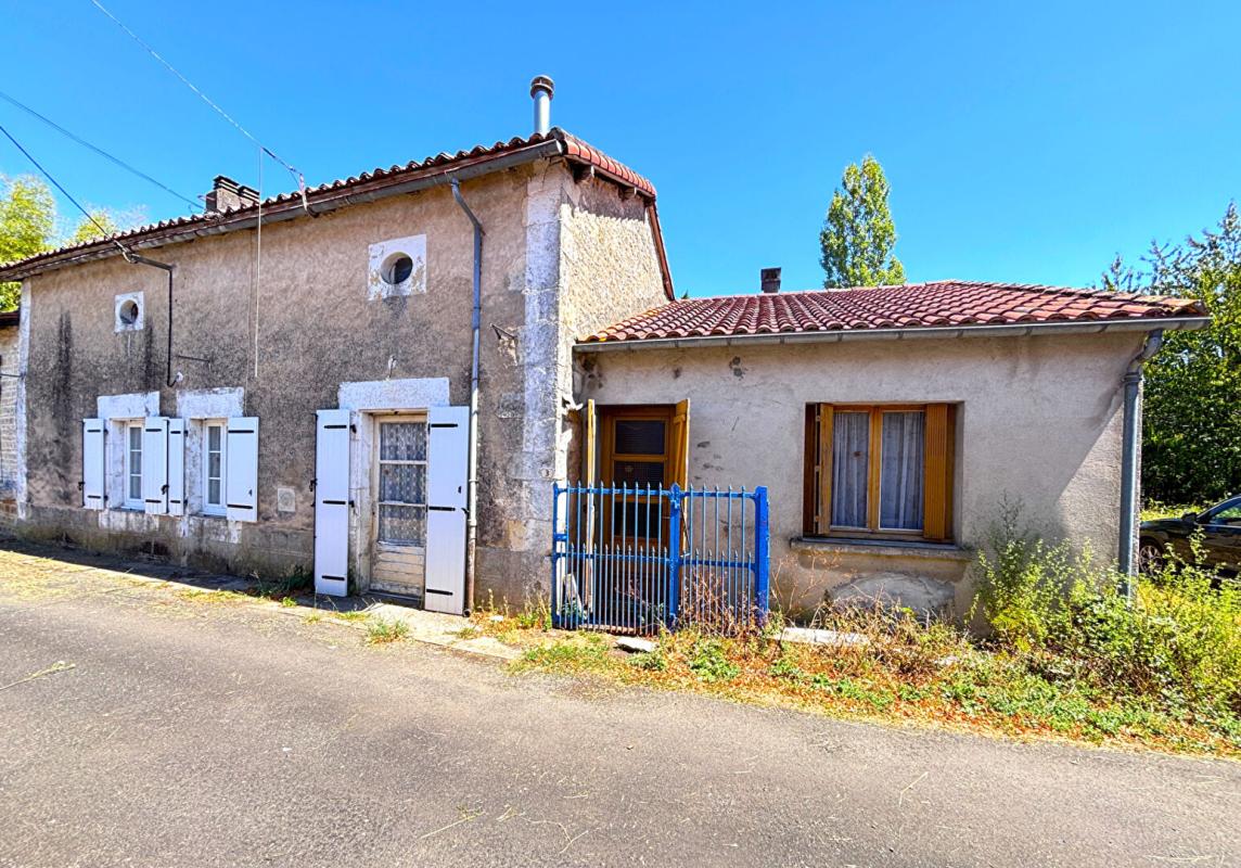 4 bedroom maison de village in Vouleme, Vienne, France