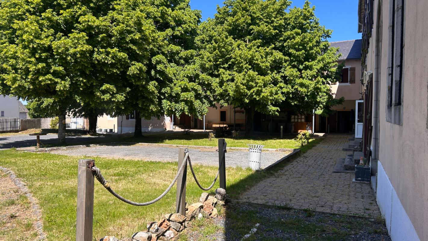 22 bedroom propriete in Villefranche De Panat, Aveyron, France