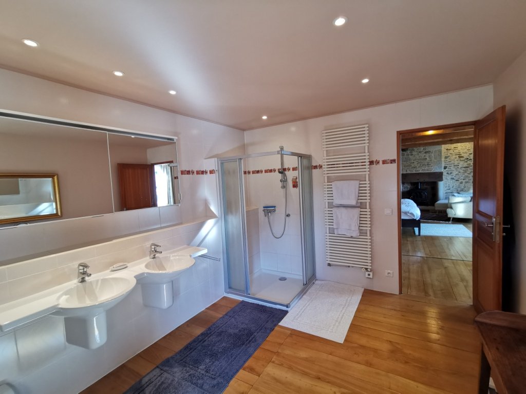 9 bedroom corps de ferme in Figeac, Lot, France