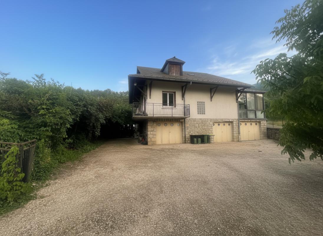 6 bedroom maison in La Canourgue, Lozère, France