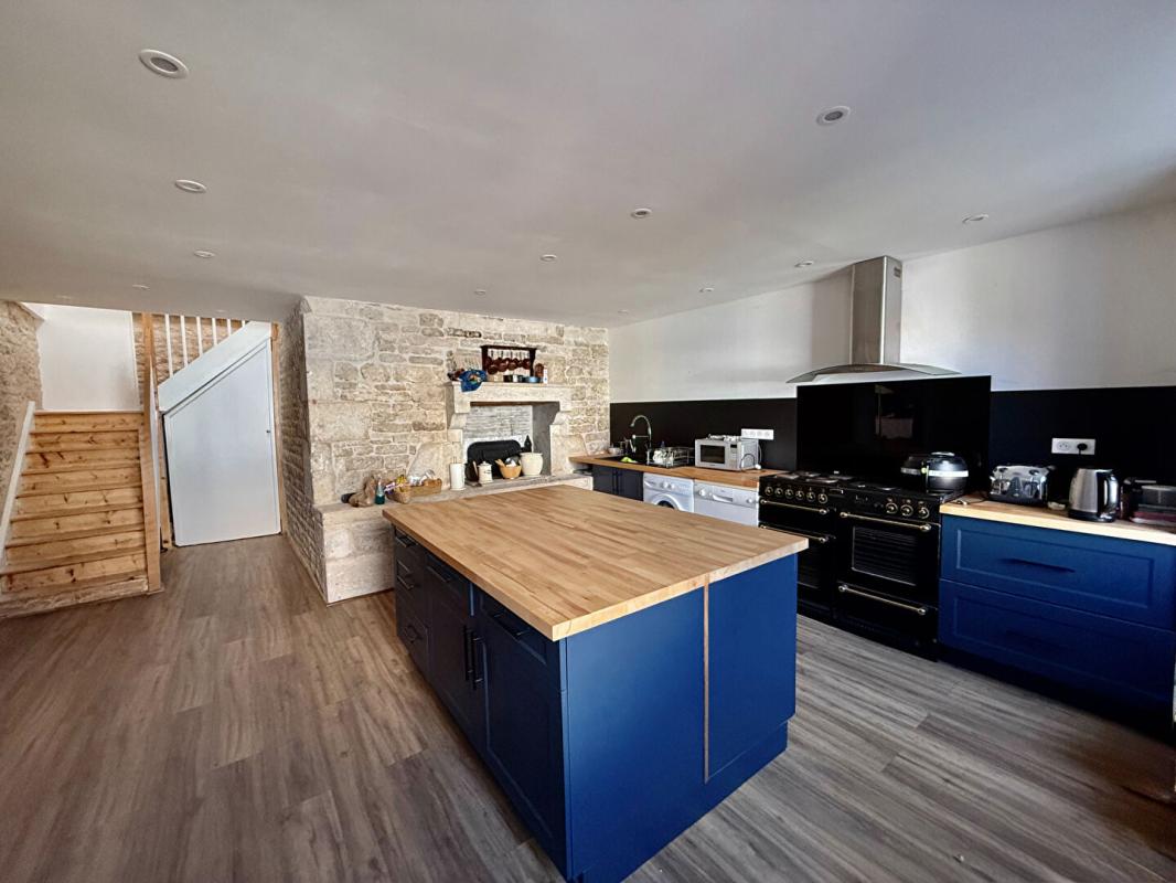 7 bedroom propriete in Tillou, Deux-Sèvres, France