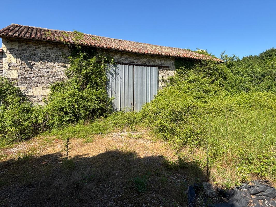 1 bedroom propriete in Linazay, Vienne, France