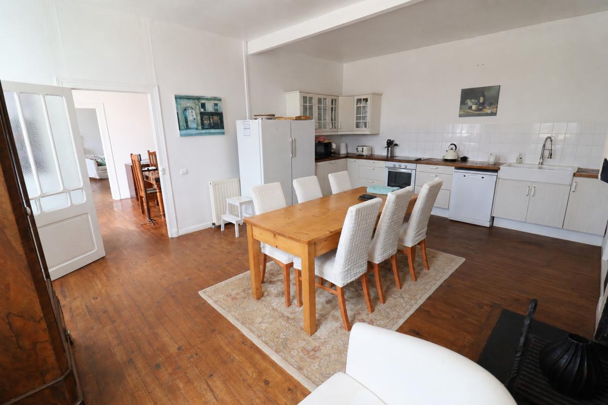 5 bedroom maison in Verdille, Charente, France