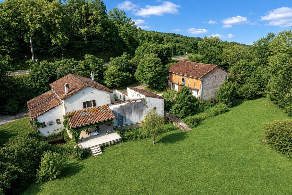 3 bedroom propriete in Nanteuil En Vallee, Charente, France