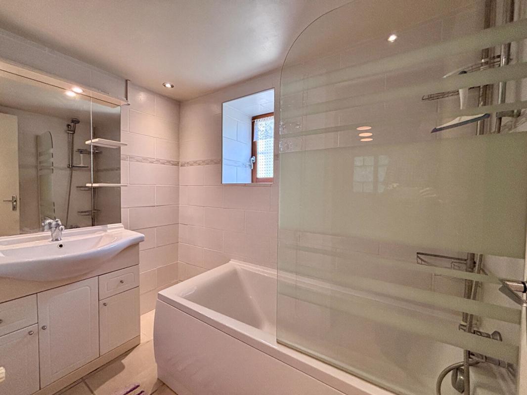 3 bedroom propriete in Nanteuil En Vallee, Charente, France