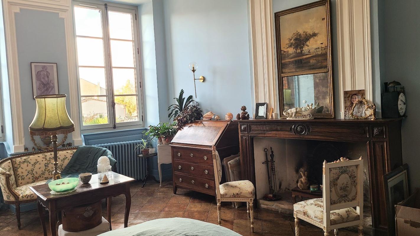 7 bedroom t6 et plus in Caussade, Tarn-et-Garonne, France
