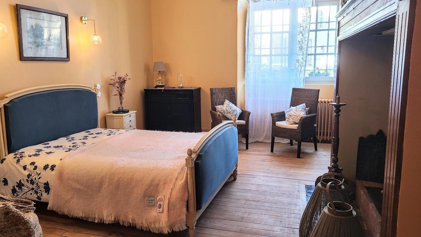 7 bedroom t6 et plus in Caussade, Tarn-et-Garonne, France