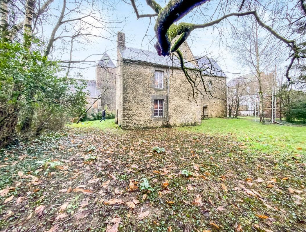 8 bedroom manoir in Trans, Mayenne, France