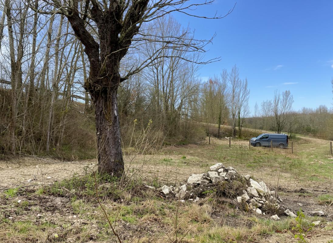 grange in Saint Paul De Loubressac, Lot, France