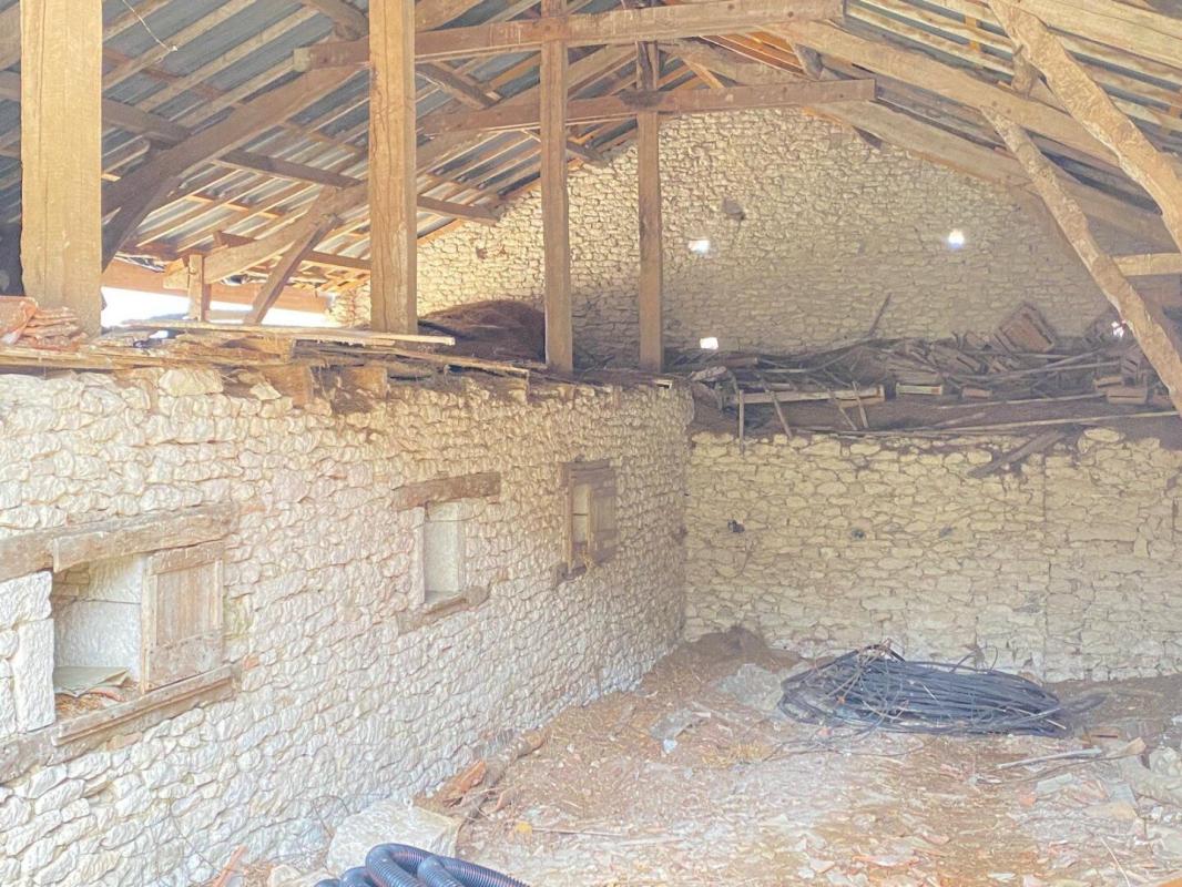 grange in Saint Paul De Loubressac, Lot, France