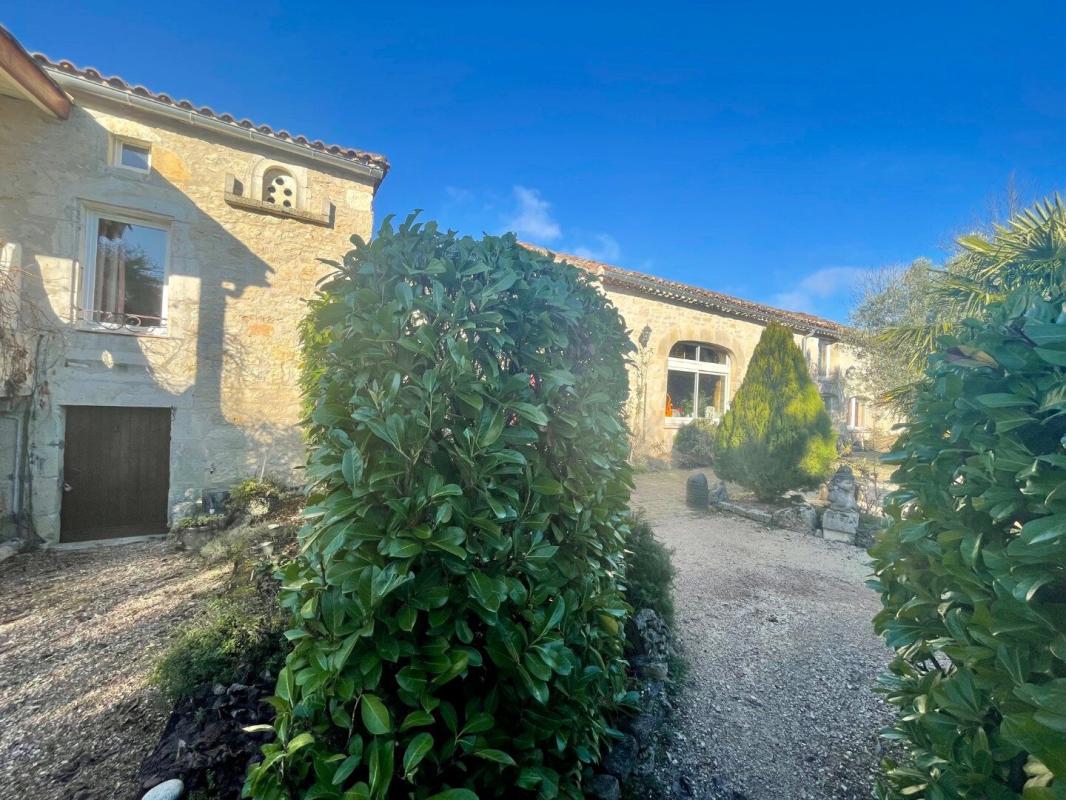 7 bedroom maison in Trespoux Rassiels, Lot, France
