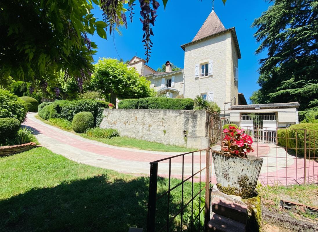 5 bedroom maison in Cahors, Lot, France