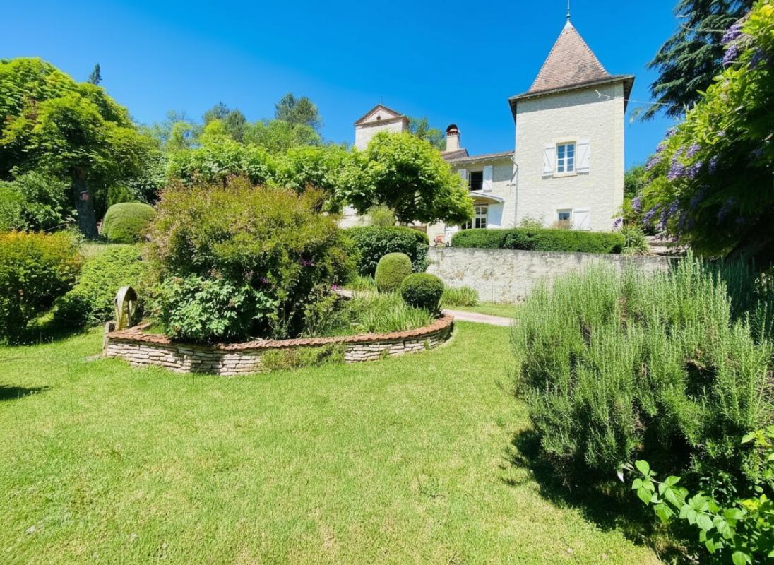 5 bedroom maison in Cahors, Lot, France