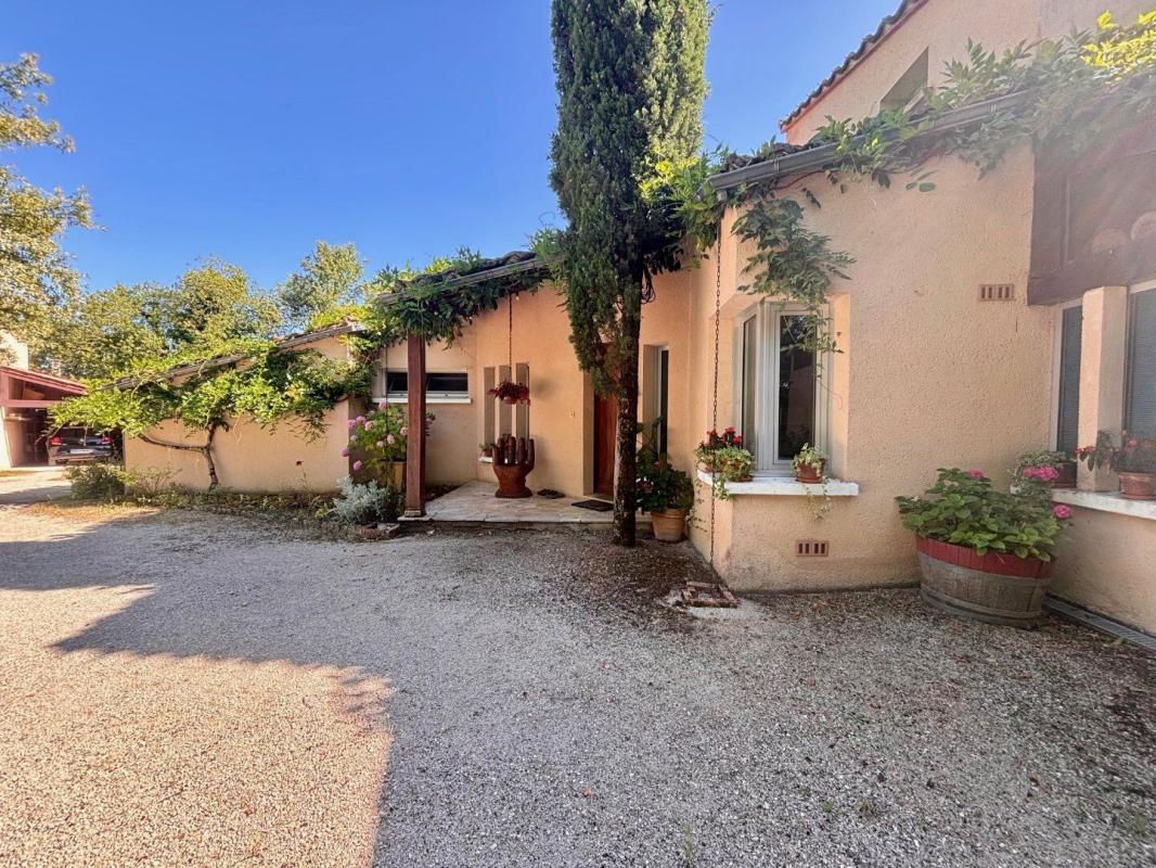 4 bedroom maison in Cahors, Lot, France
