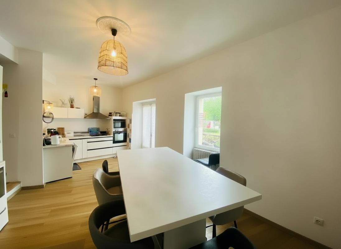 5 bedroom maison in Arcambal, Lot, France