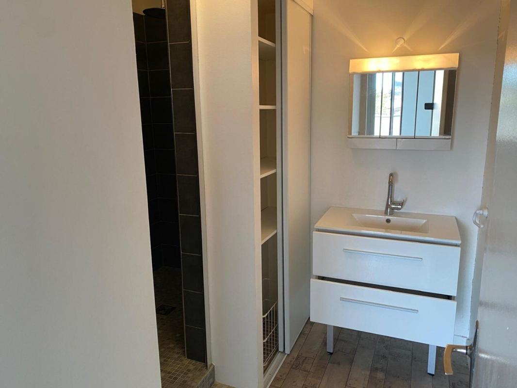 2 bedroom t3 in Cahors, Lot, France