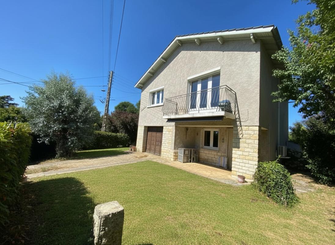 3 bedroom maison individuelle in Prayssac, Lot, France