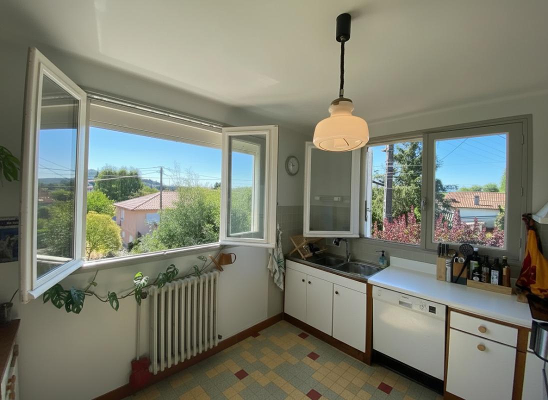 3 bedroom maison individuelle in Prayssac, Lot, France