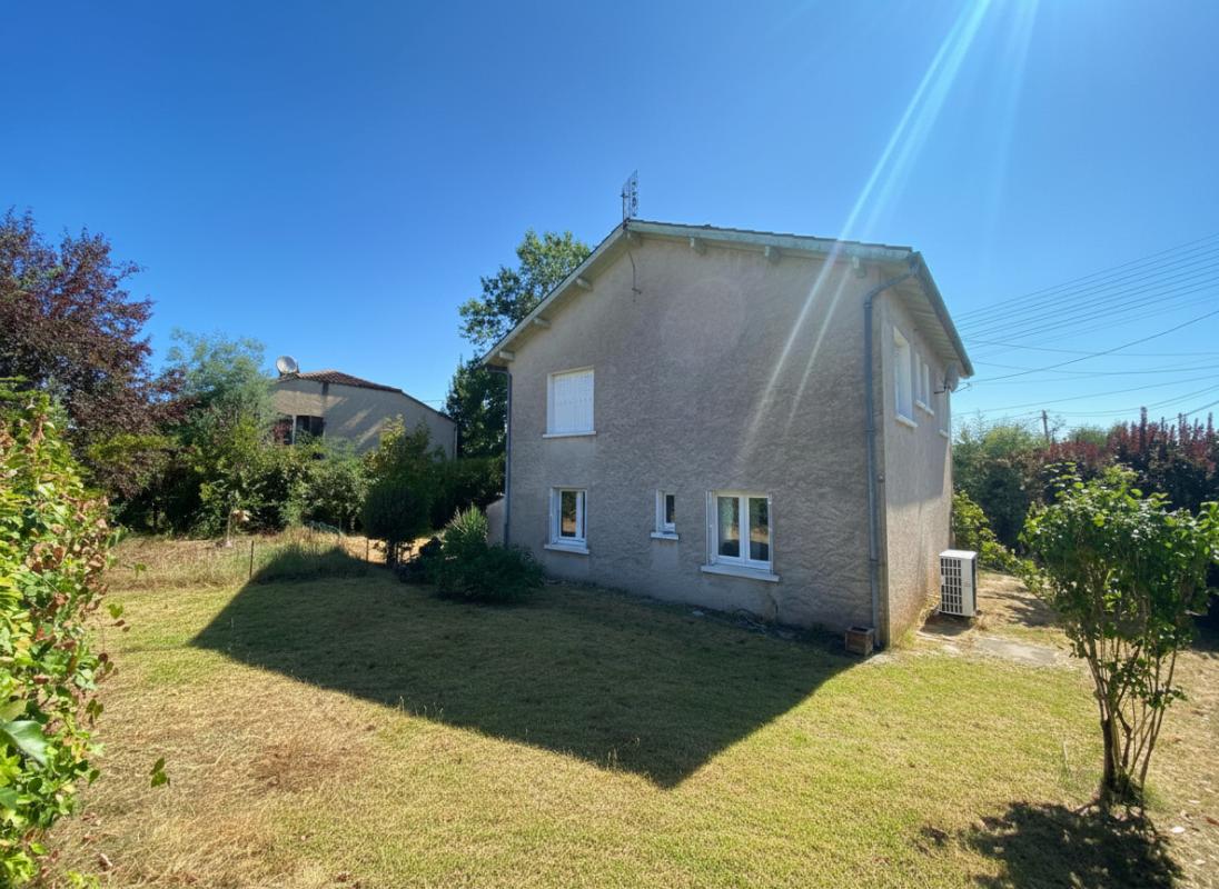 3 bedroom maison individuelle in Prayssac, Lot, France