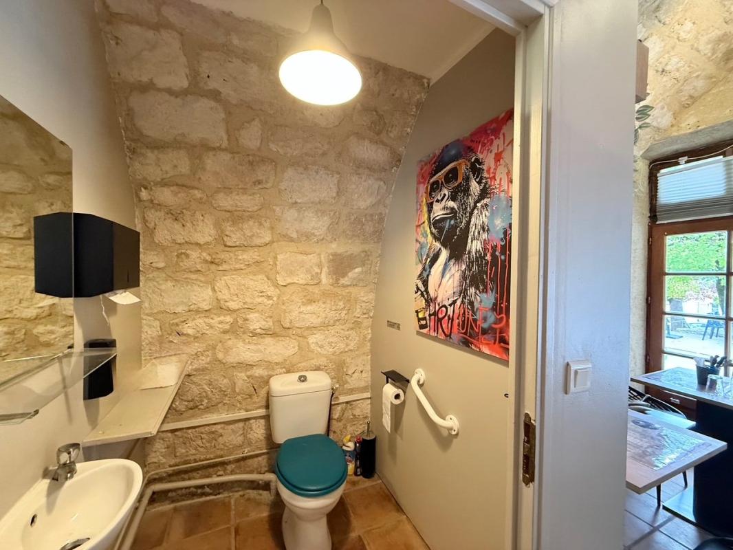commerces/negoce in Montcuq, Lot, France