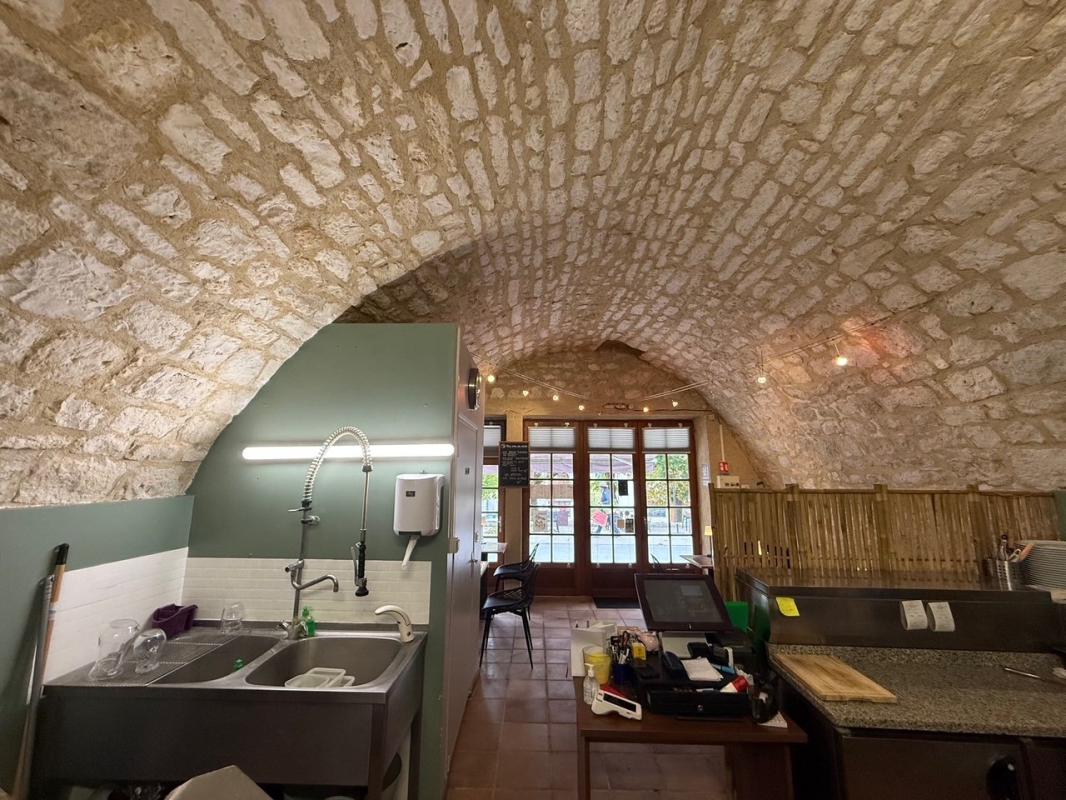 commerces/negoce in Montcuq, Lot, France