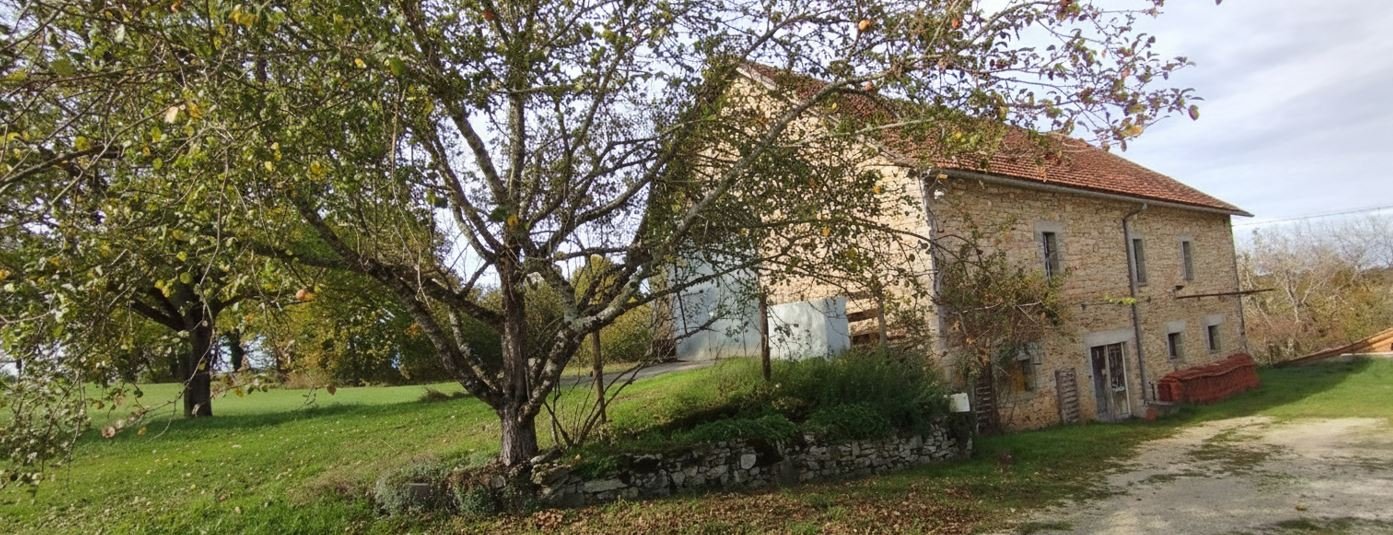 grange in Rueyres, Lot, France