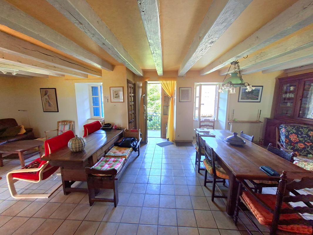 7 bedroom maison in Sousceyrac En Quercy, Lot, France