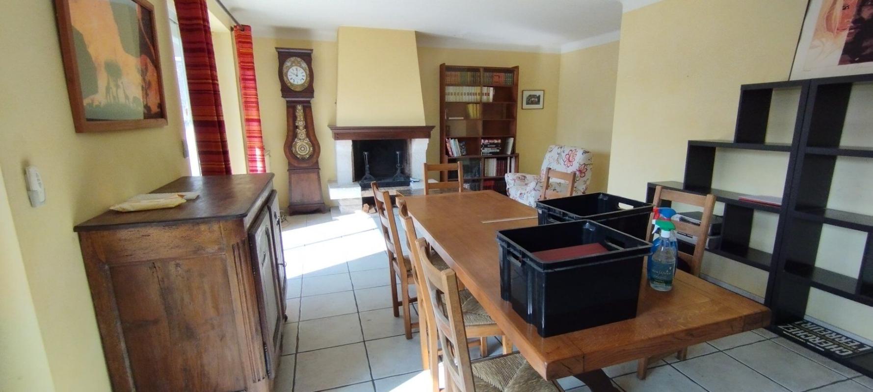 3 bedroom maison in Vayrac, Lot, France