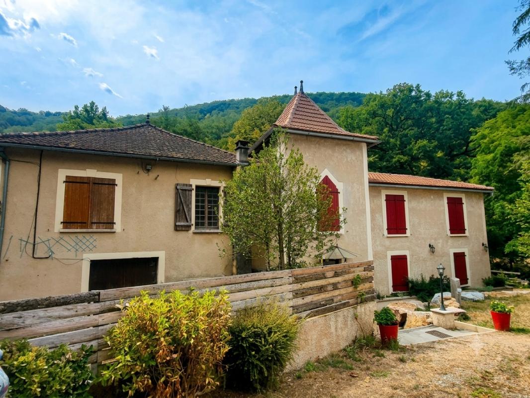 10 bedroom moulin in Saint Cere, Lot, France