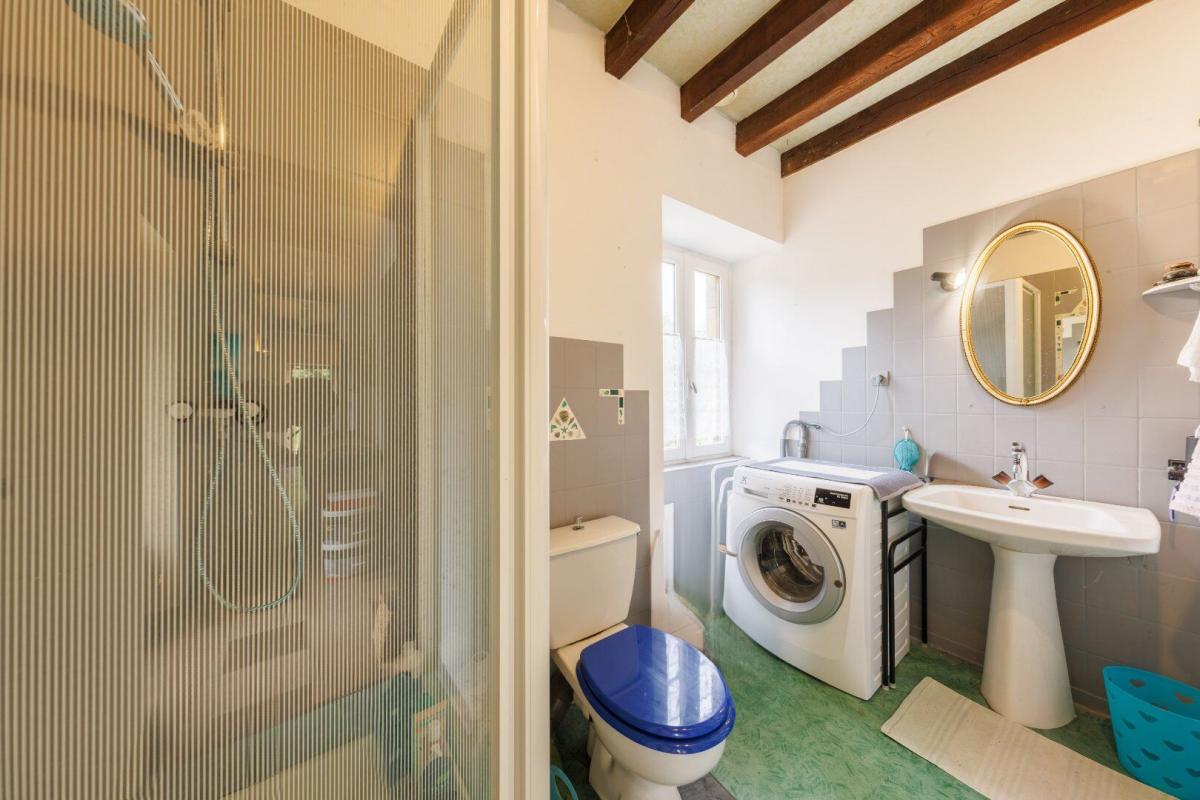 8 bedroom moulin in La Chapelle Aux Saints, Corrèze, France