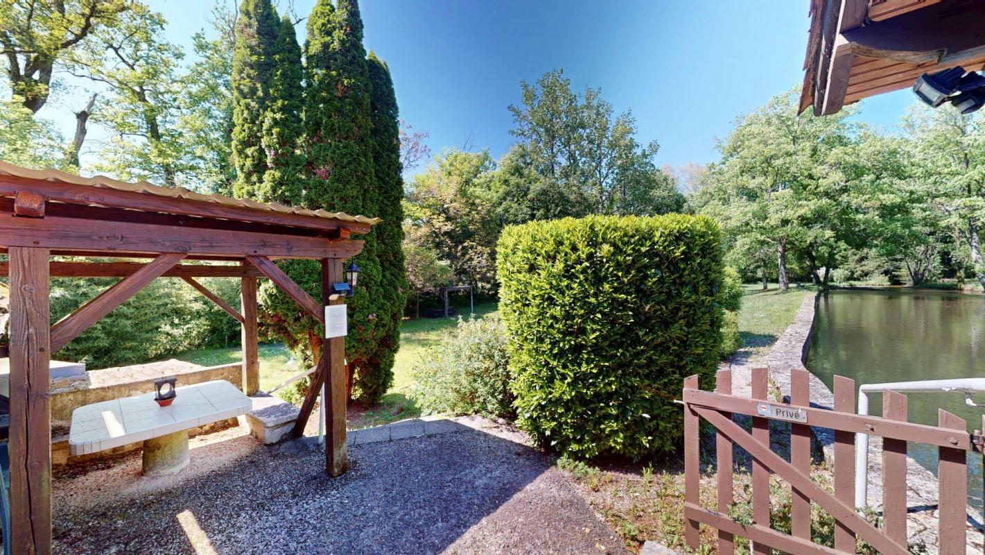 7 bedroom moulin in Nonards, Corrèze, France