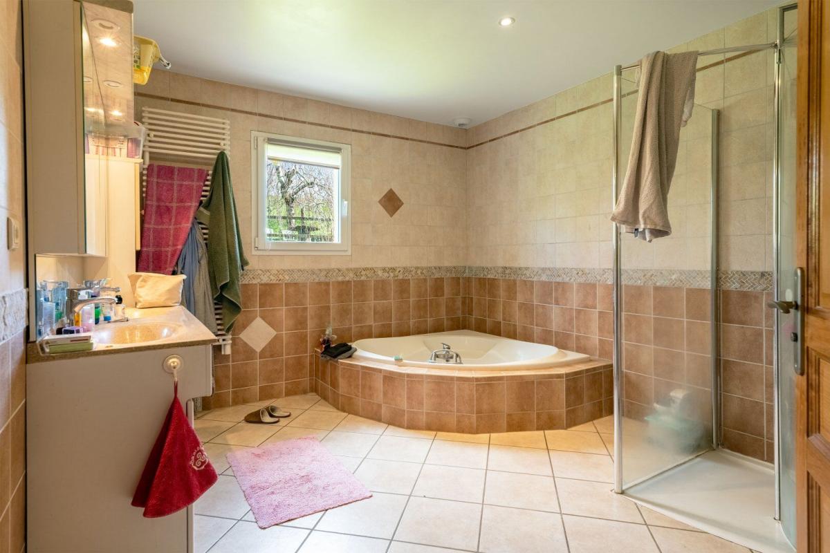 4 bedroom maison in Estal, Lot, France