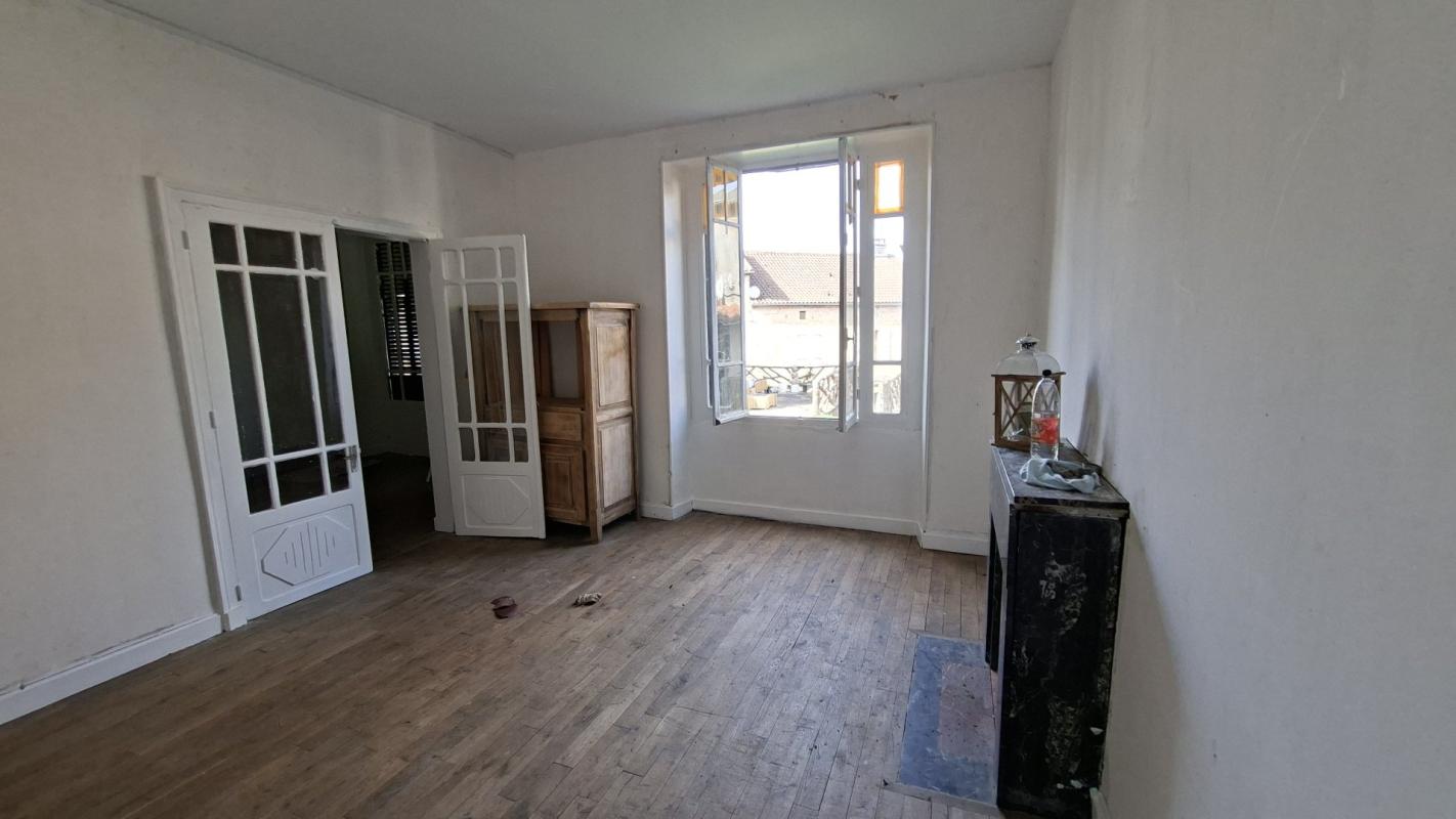5 bedroom maison in Teyssieu, Lot, France