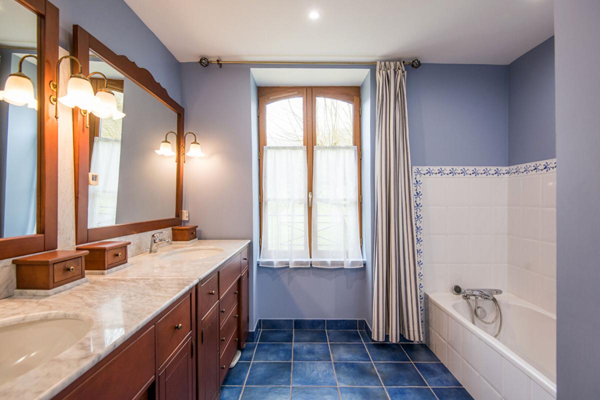 16 bedroom maison de maitre in Prudhomat, Lot, France