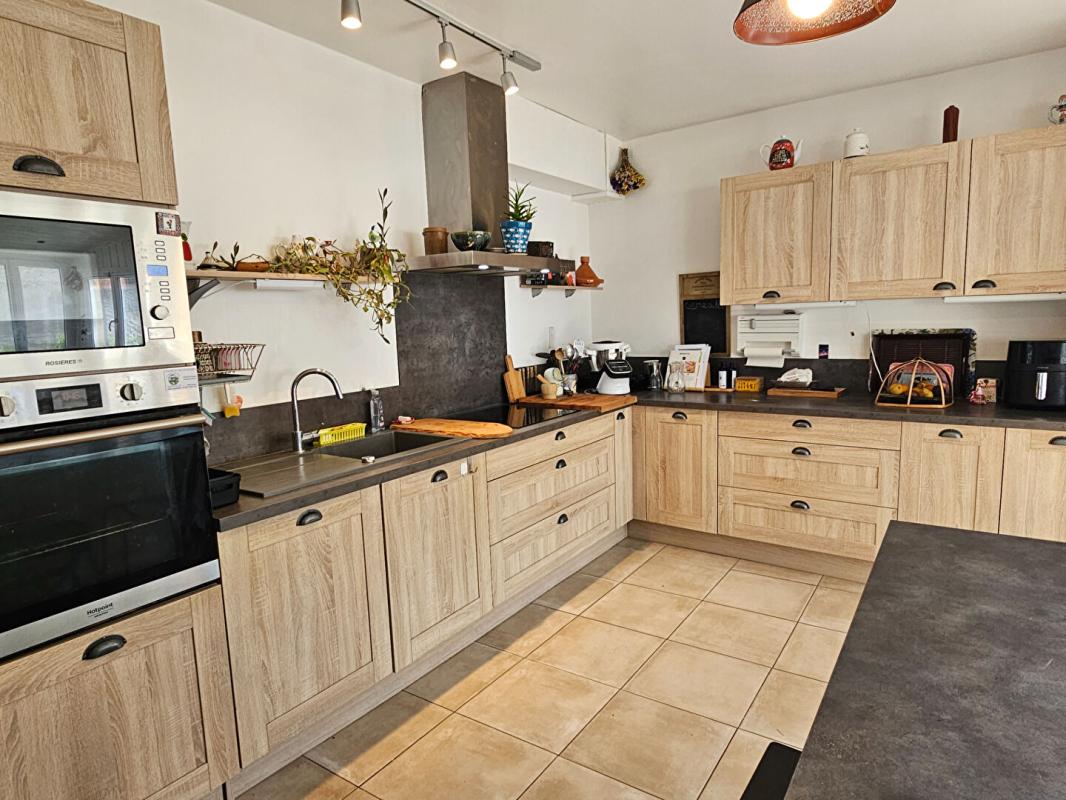 8 bedroom maison de village in Villeneuve D Olmes, Ariège, France