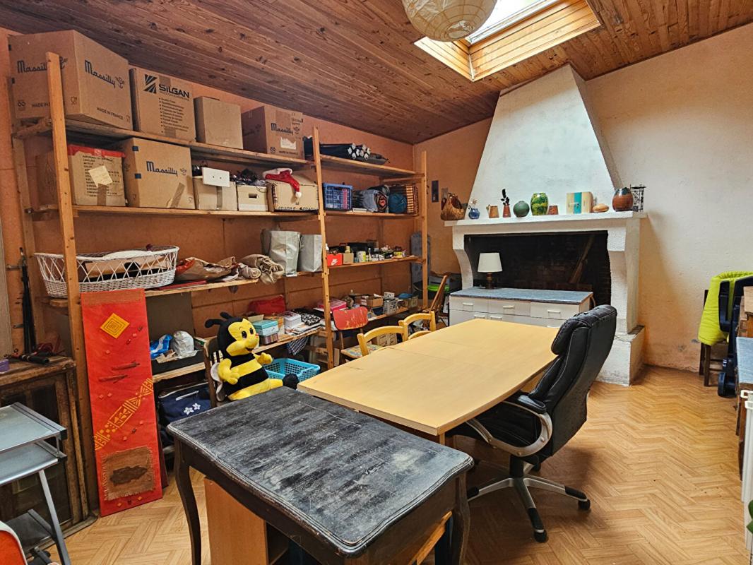 8 bedroom maison de village in Villeneuve D Olmes, Ariège, France