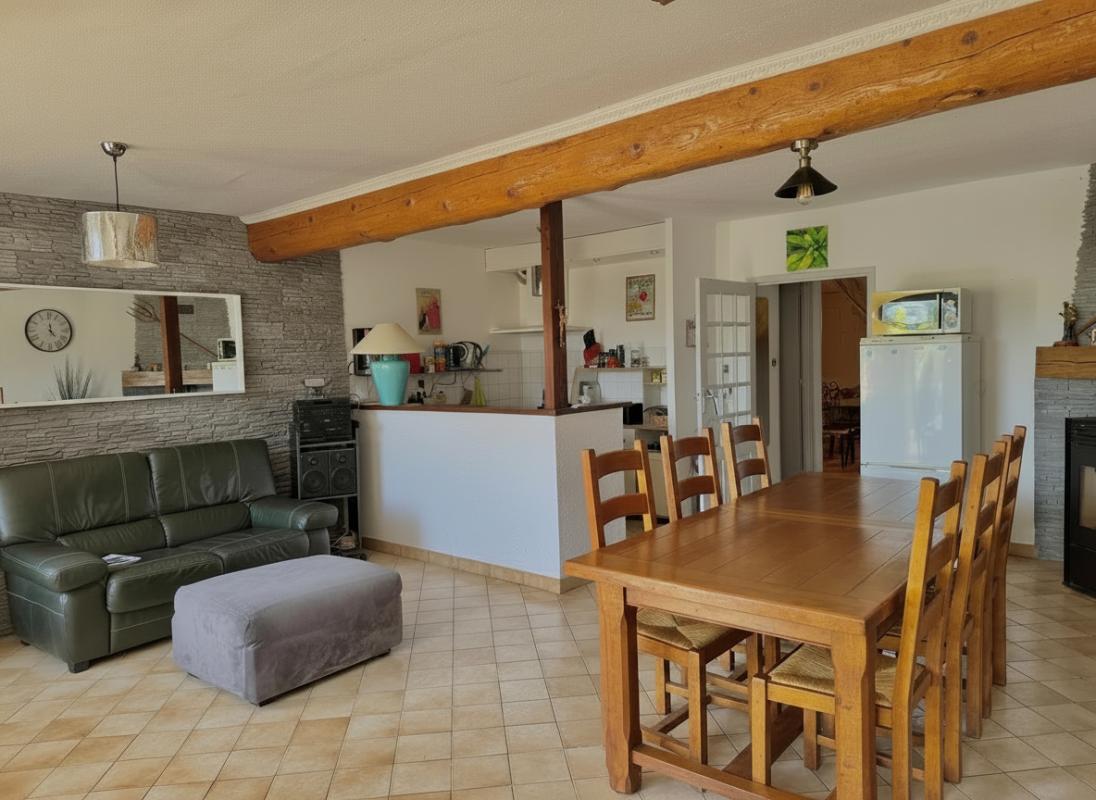 3 bedroom maison in Esclagne, Ariège, France
