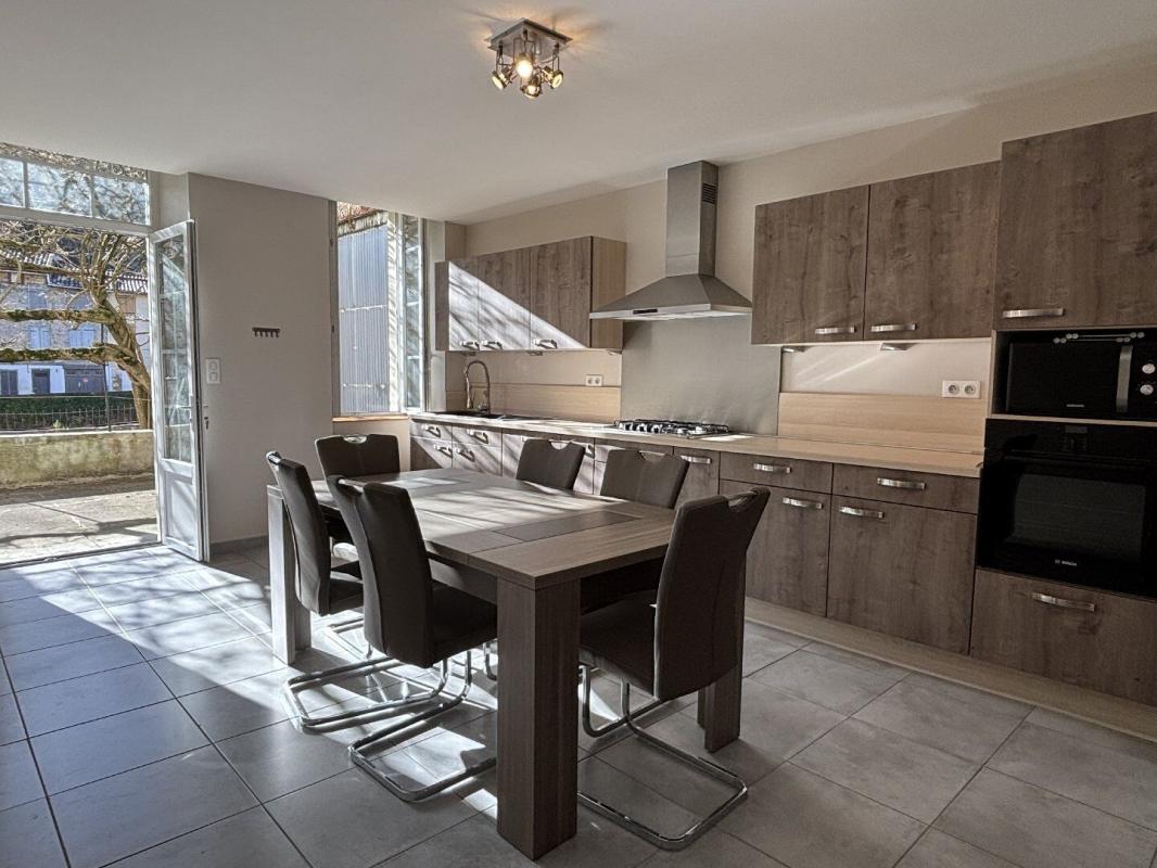 9 bedroom maison de village in Belesta, Ariège, France