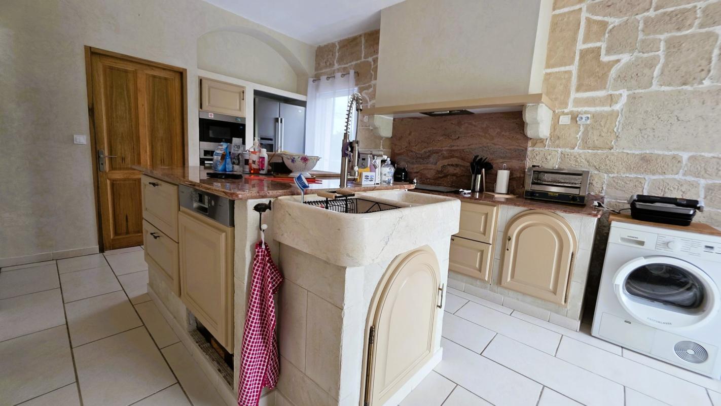 4 bedroom maison recente in Castelnau De Montmiral, Tarn, France