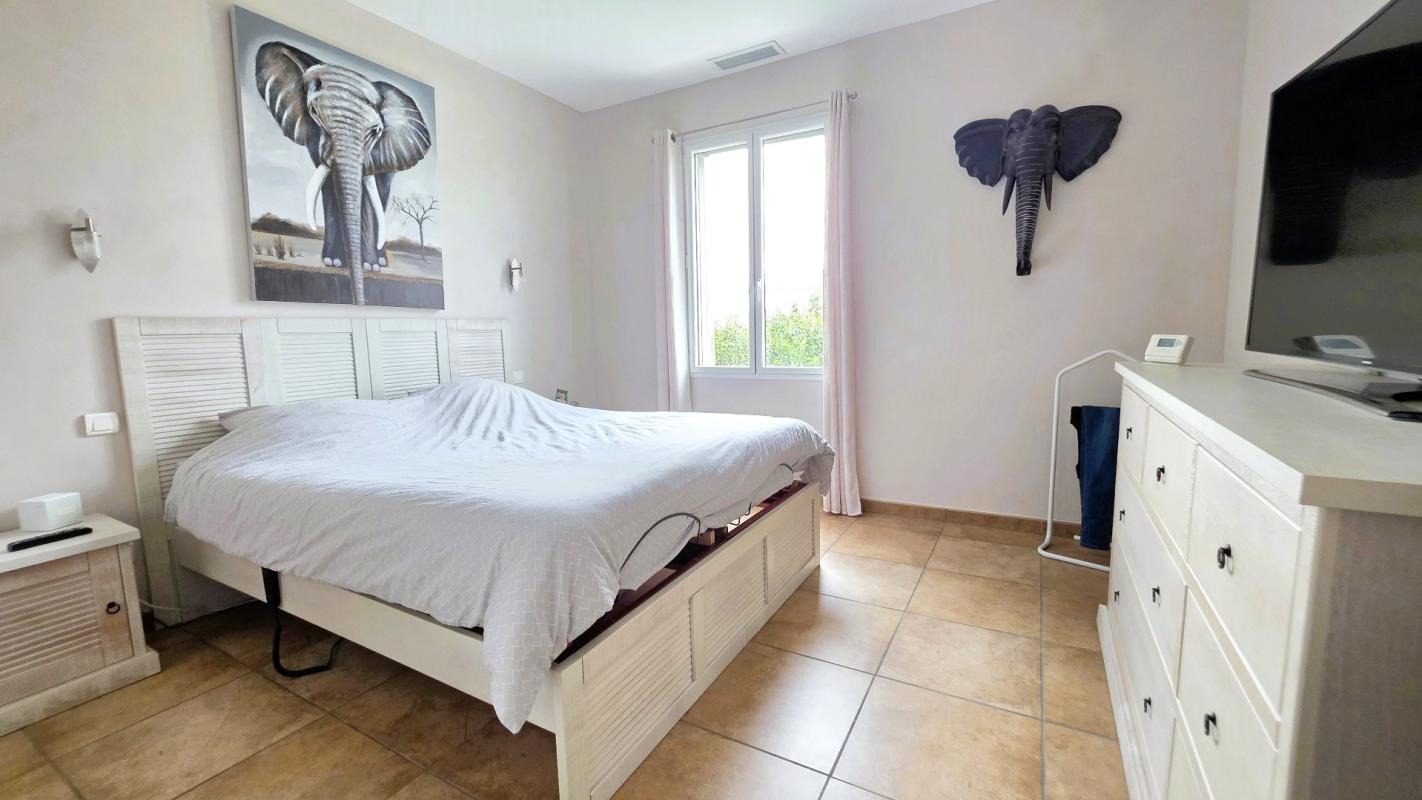 4 bedroom maison recente in Castelnau De Montmiral, Tarn, France