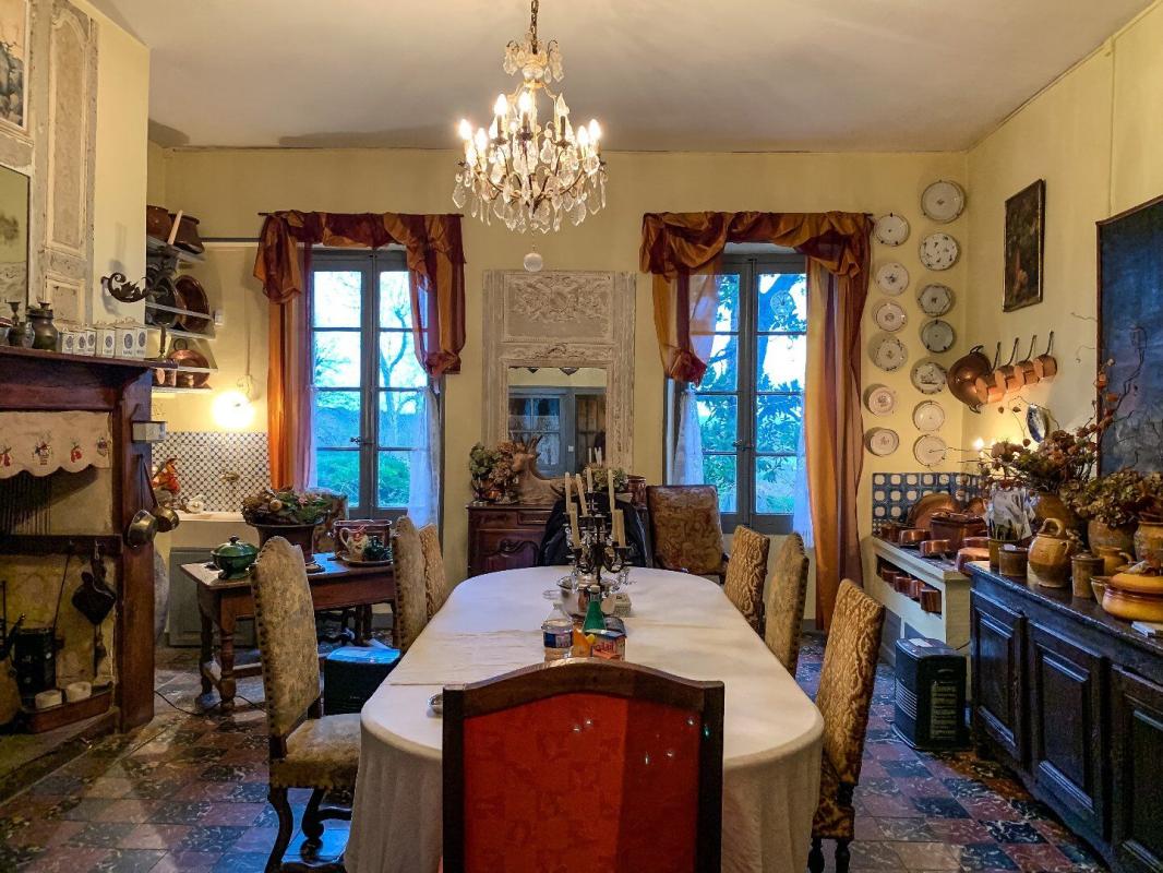6 bedroom hotel particulier in Molieres, Tarn-et-Garonne, France