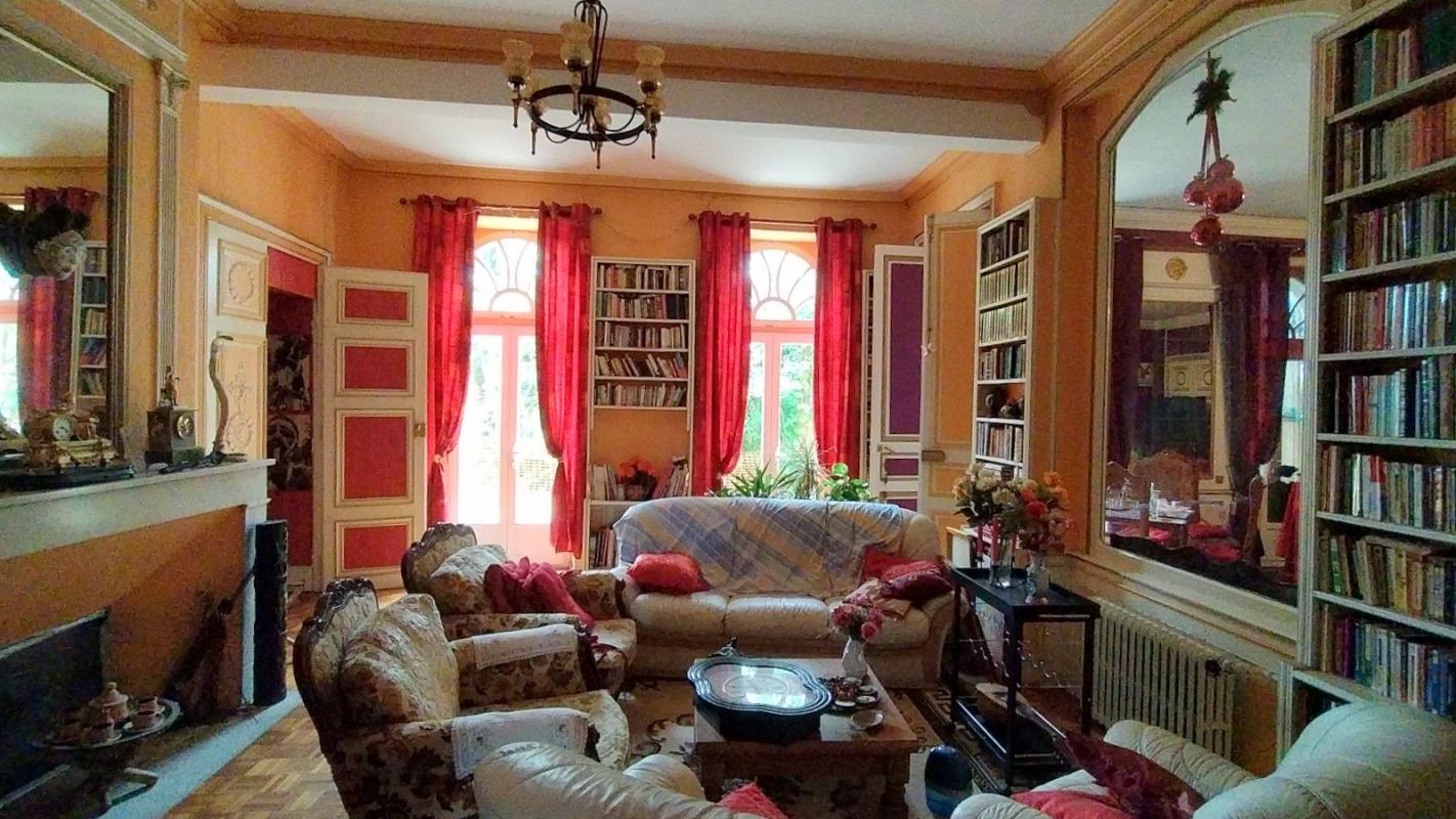 9 bedroom manoir in Moissac, Tarn-et-Garonne, France