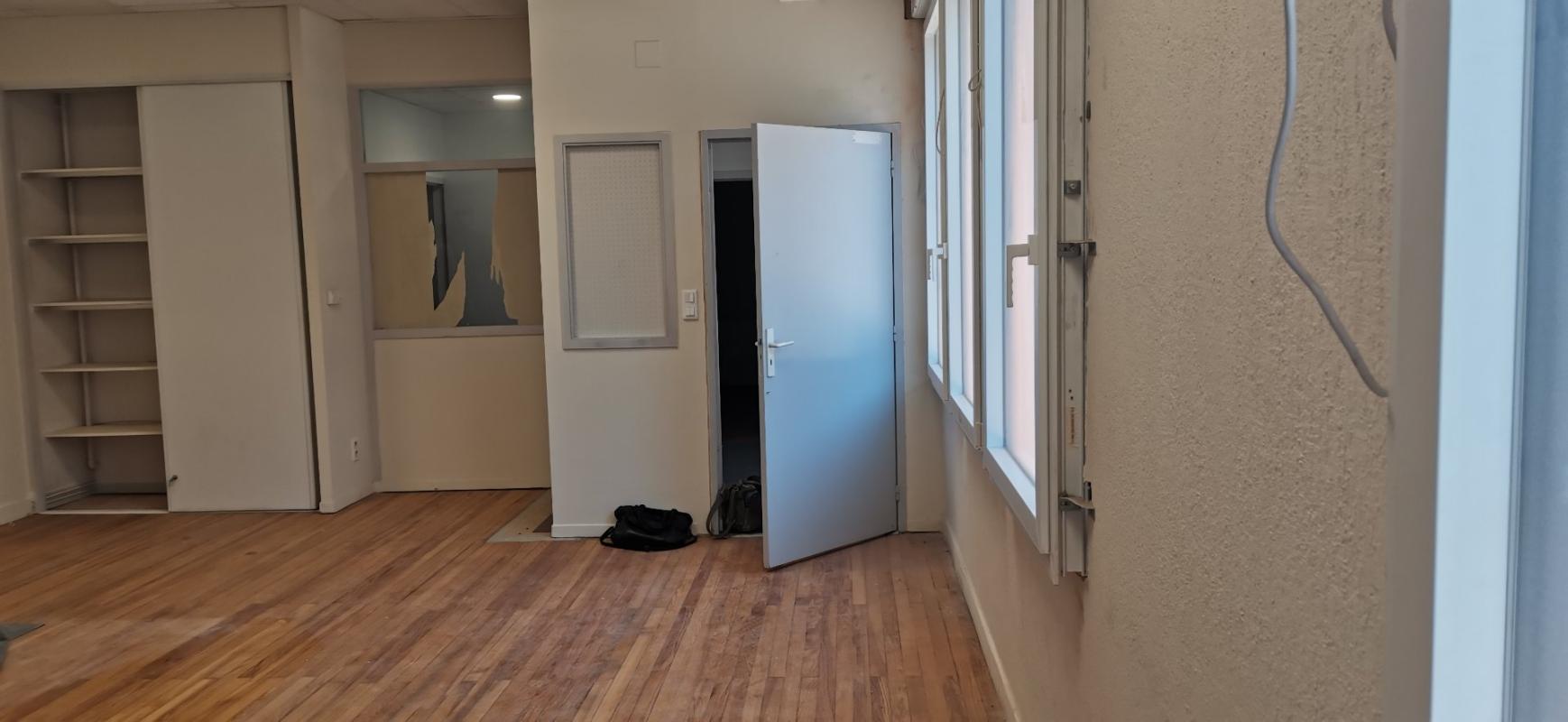 bureau in Montauban, Tarn-et-Garonne, France