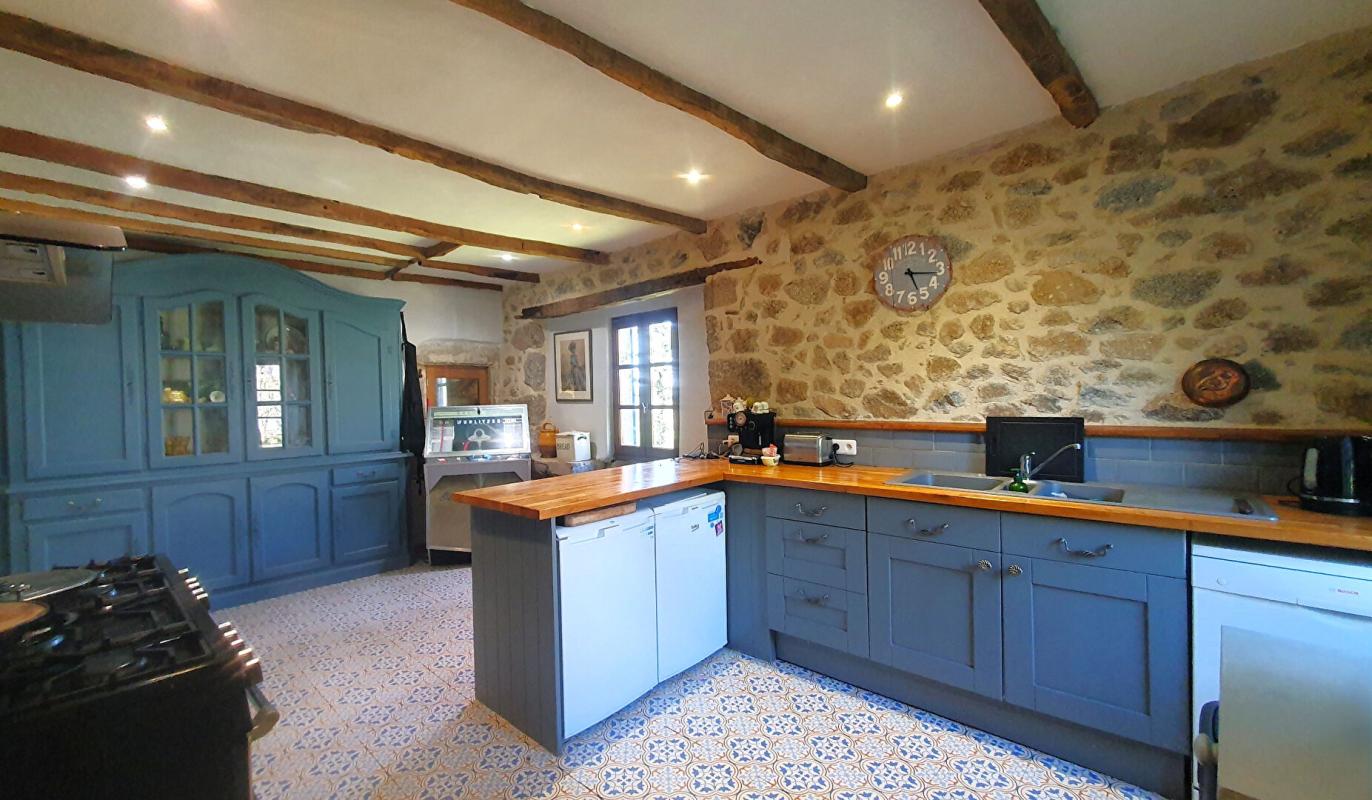 7 bedroom propriete in Lunac, Aveyron, France