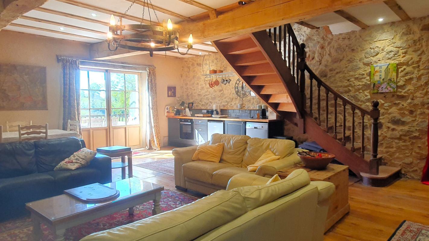 7 bedroom propriete in Lunac, Aveyron, France