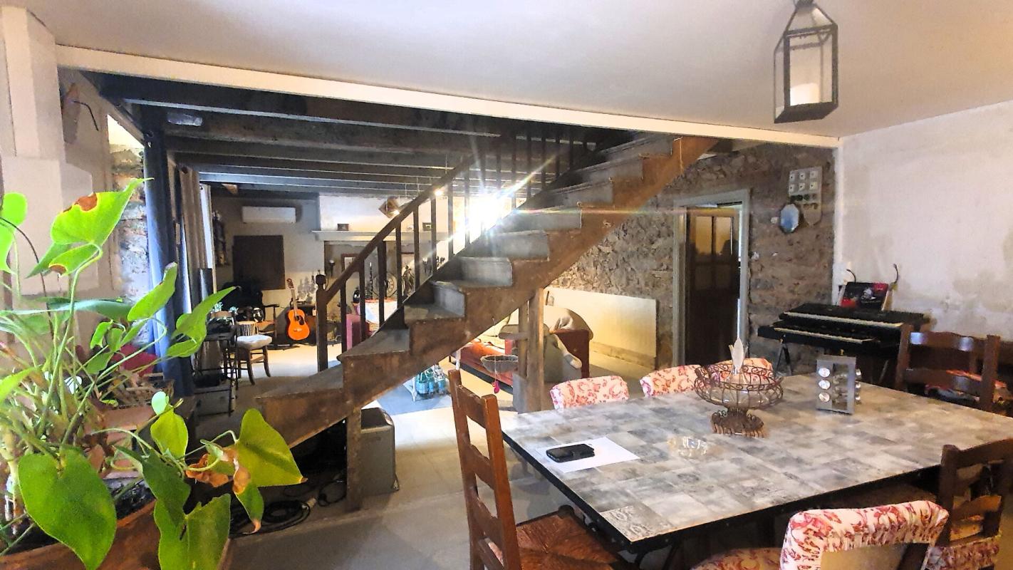 5 bedroom maison de village in La Salvetat Peyrales, Aveyron, France