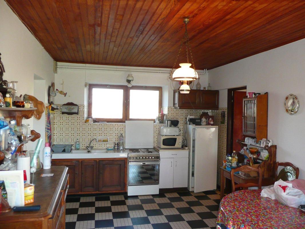 5 bedroom maison in Montsales, Aveyron, France