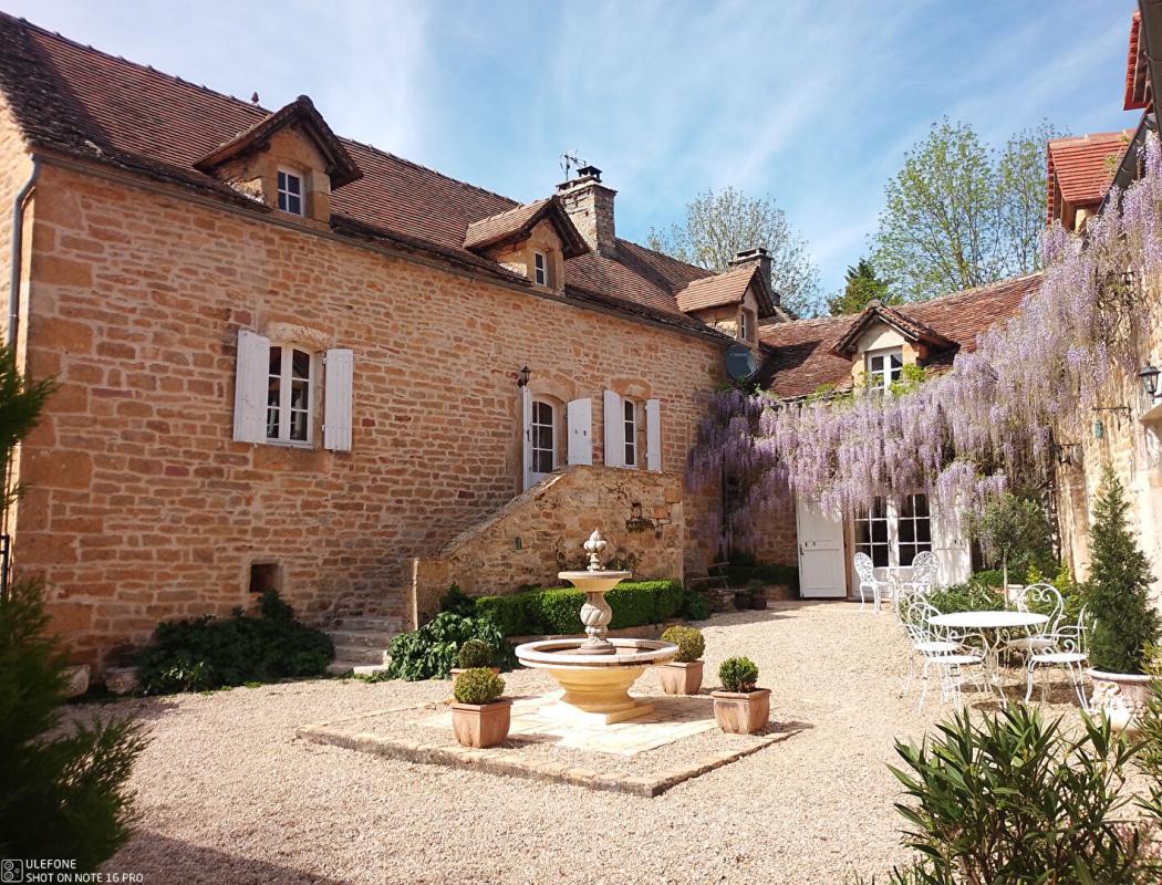 6 bedroom demeure in Martiel, Aveyron, France